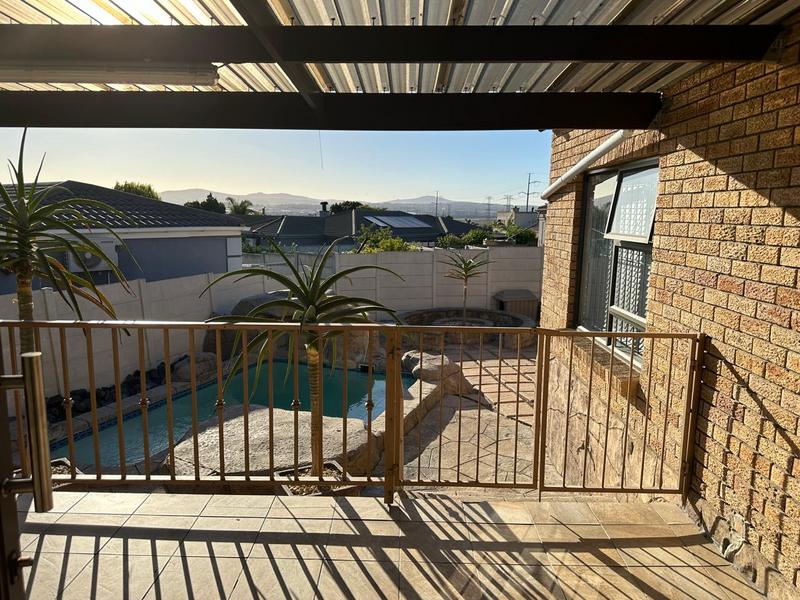 4 Bedroom Property for Sale in Haasendal Western Cape